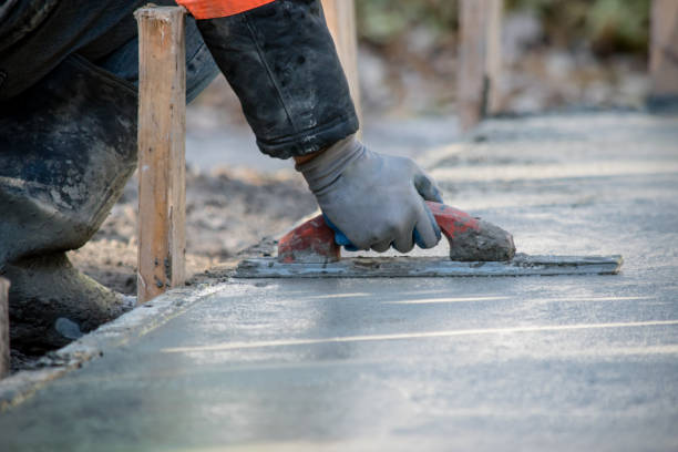 Best Concrete Pool Decks in Kiln, MS
